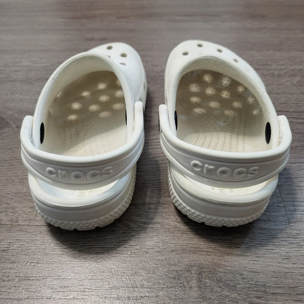 Crocs Classic Clog White Kids Toddler Size C8 Slip On Water Shoes Lightweight